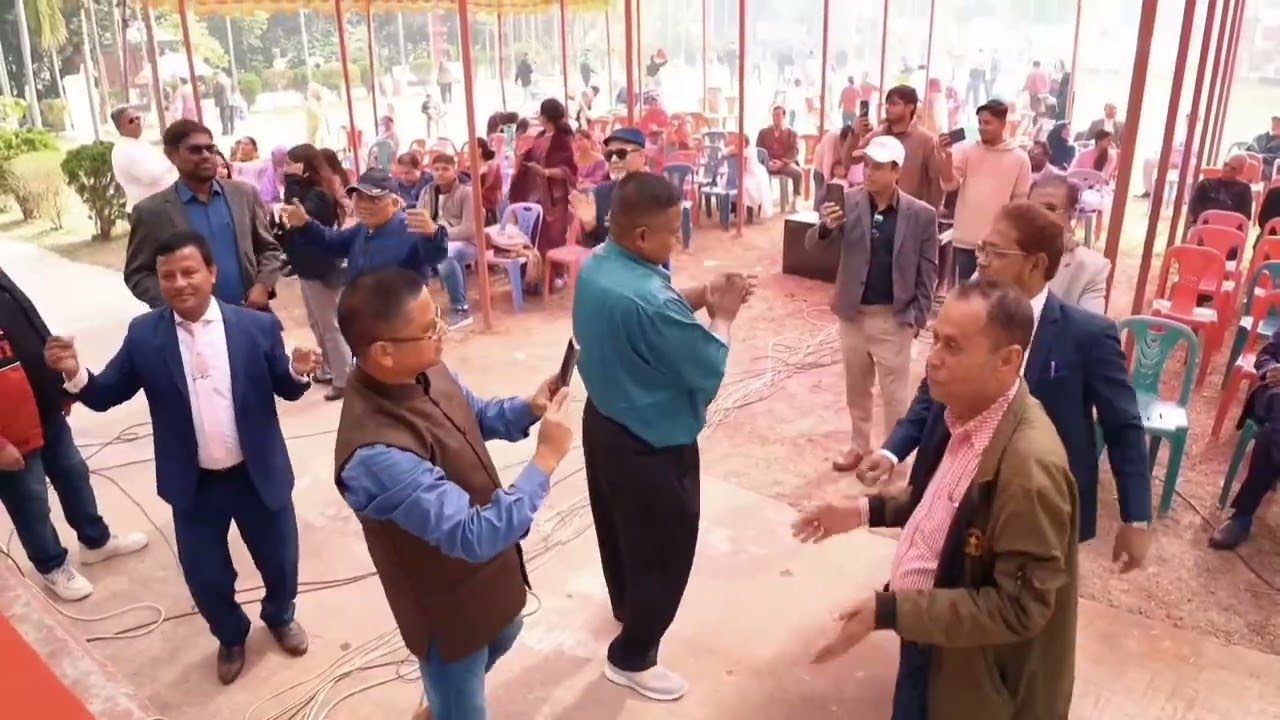 মায়া লাগাইছে পিরিতি শিখাইছে।