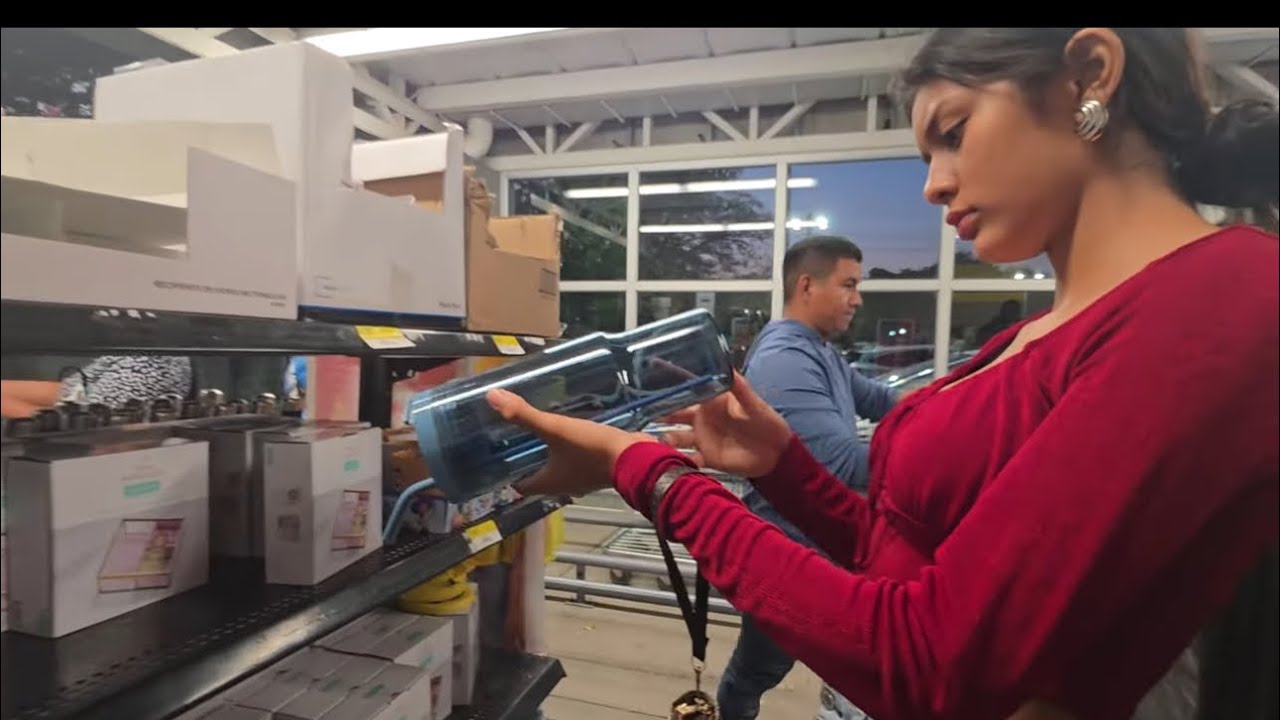 Así de baratas encontraron las cosas las bichas en la walmark de Santa Ana 