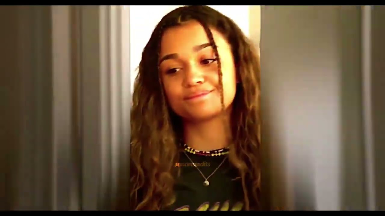 Outer Banks - Kiara Carrera Edit
