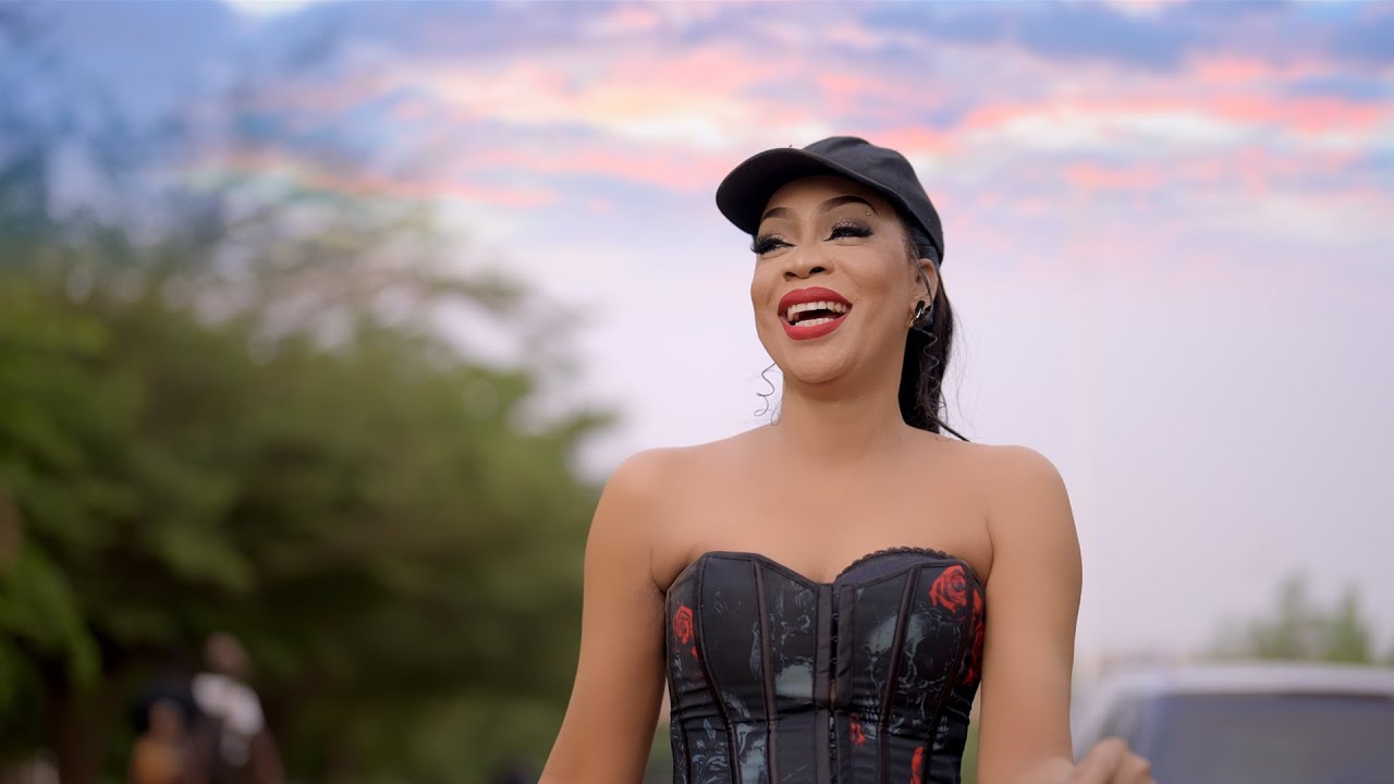 ASTOU NIAME DIABATE - NE TE KOUMA (Clip Officiel)
