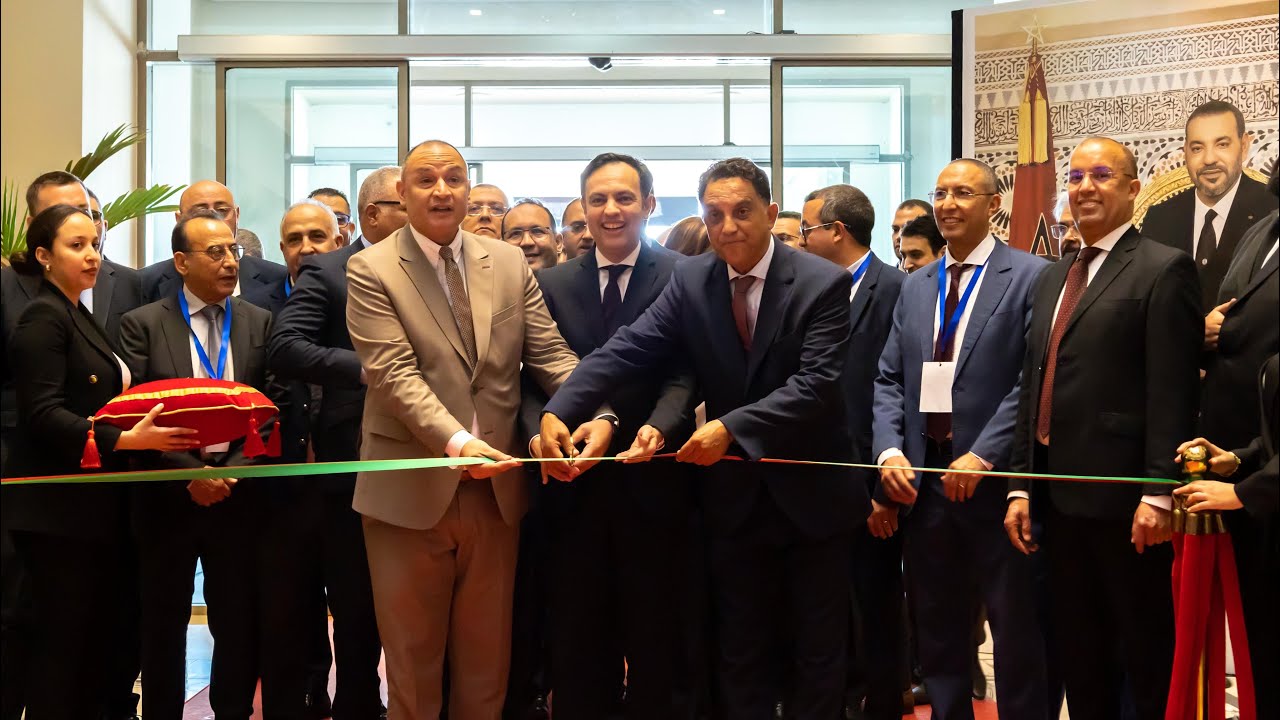 صناعة السيارات🚙🔋: افتتاح الدورة الثامنة لملتقى 