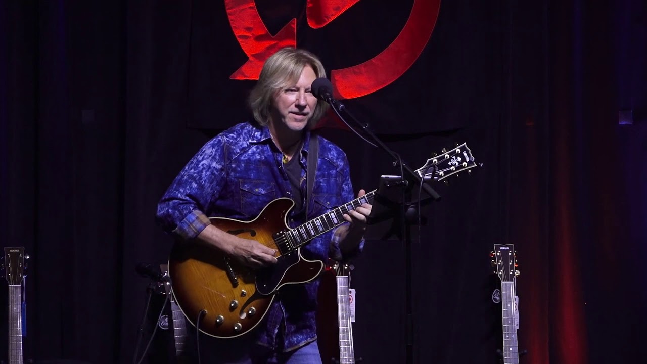 Robbie Calvo - Yamaha SA2200 - Line 6 Helix - Yamaha Stagepas 1K