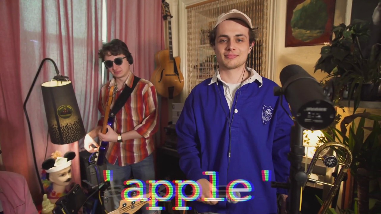 'Apple' - corto.alto / Live from 435