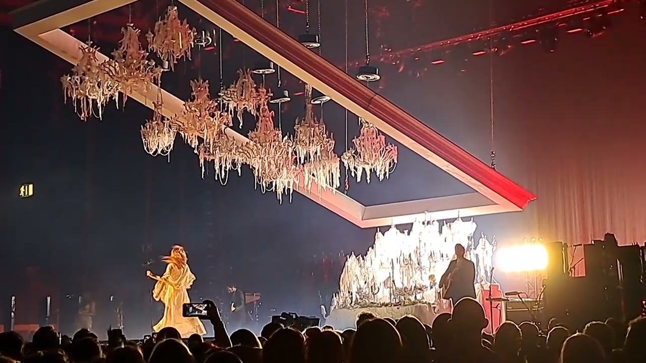 Florence & The Machine - Heaven is Here