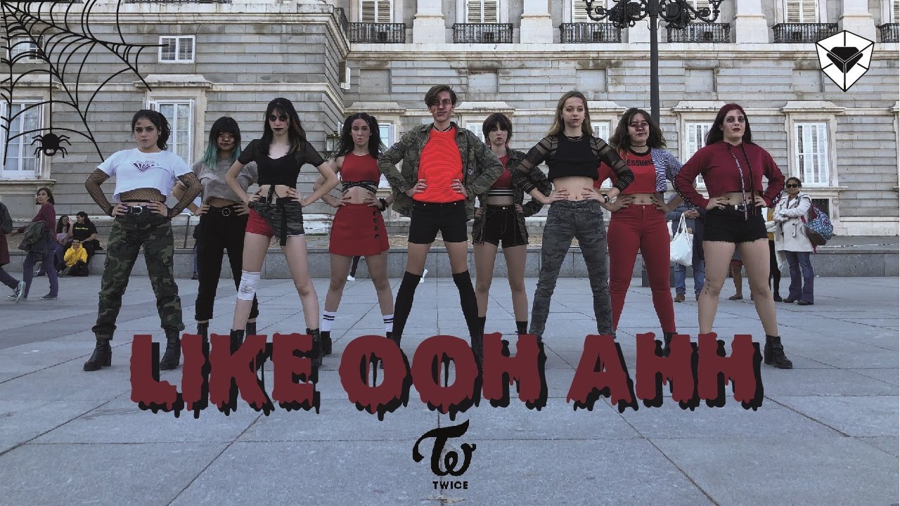 [KPOP IN PUBLIC - 🎃HALLOWEEN EDITION🎃] | TWICE - Like OOH-AHH (OOH-AHH하게) by GeoPrism