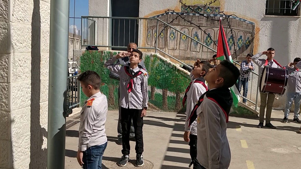 العرض الكشفي ومراسيم رفع العلم