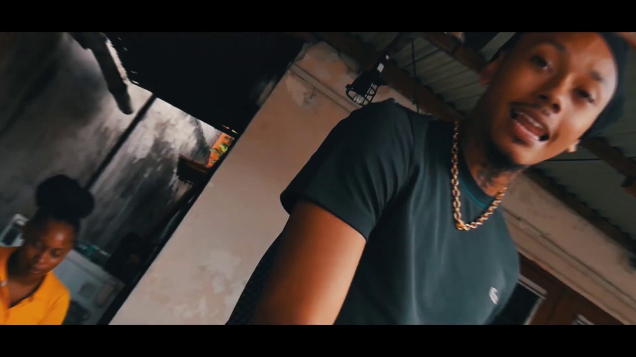 Scrapy - Cagoulé 😈(Clip Officiel)