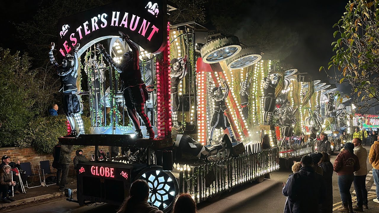 Globe Carnival Club 2025 — JESTERS HAUNT — Гластонберийский карнавал 2025