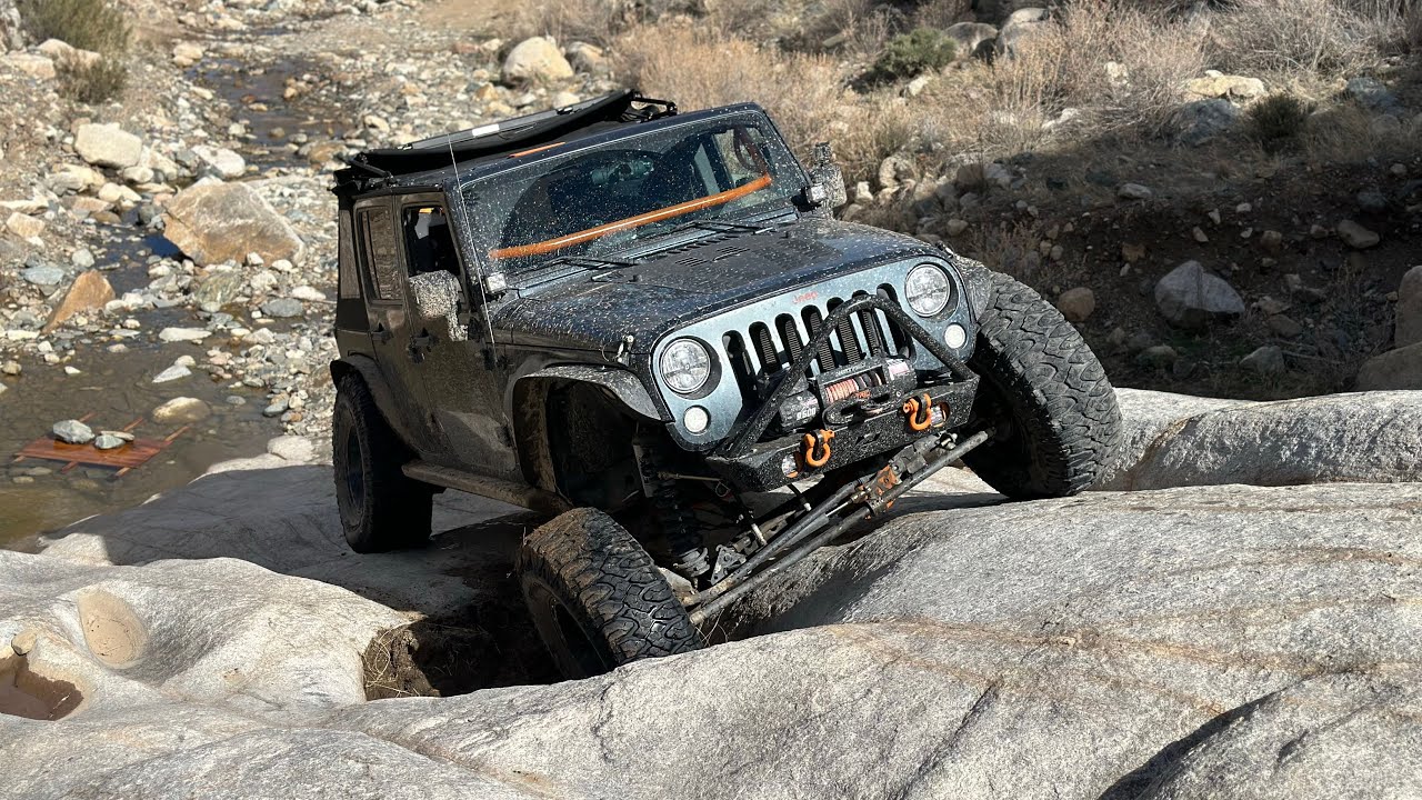 Jeep wrangler JKU Offroad compilation.