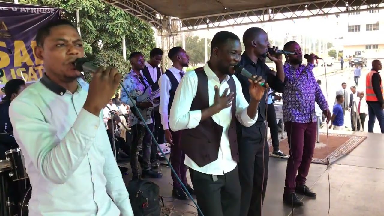 concert chorale butumbi palais du peuples