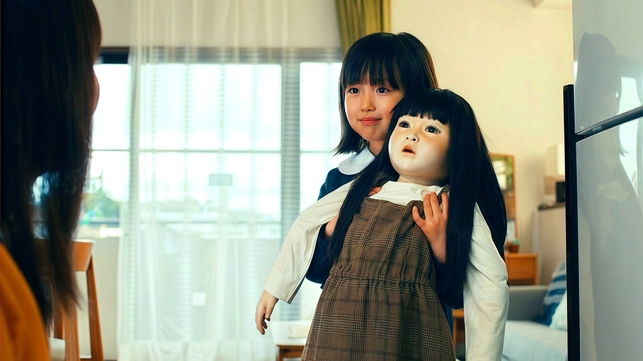 بتلاقي لعبه اطفال شبه بنتها الى مـ . ـاتت .. ومكنتش تعرف ان اللعبه جواها روح شريره