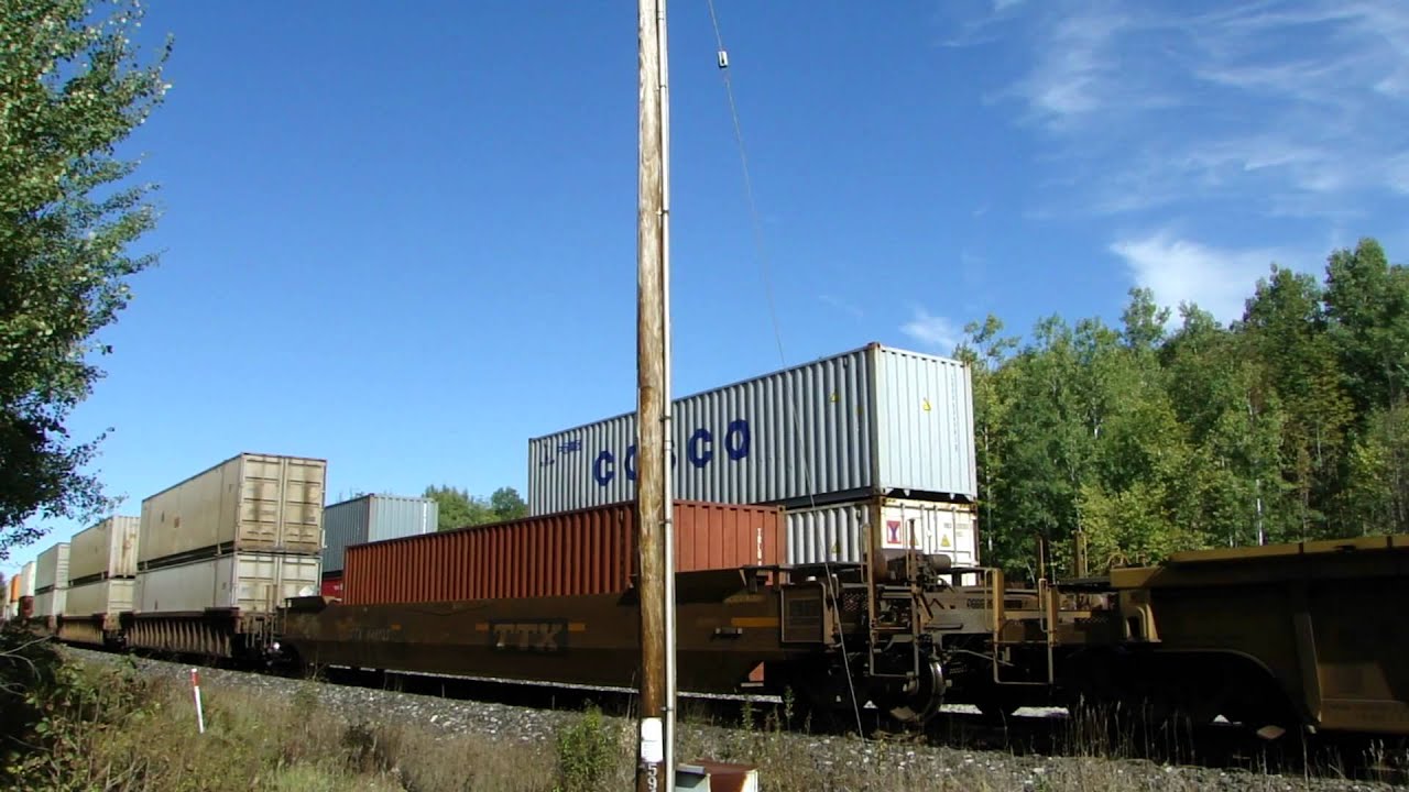 BRAND NEW! CP 8907 met CP 9716 at Medonte 1/2 (16SEP2011)