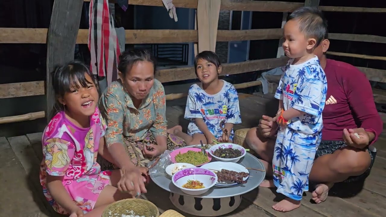 กินข้าวแลงซุปดอกสังใส่เขียดโม่ อาหารบ้านนา แสบๆนำกันเด้อ