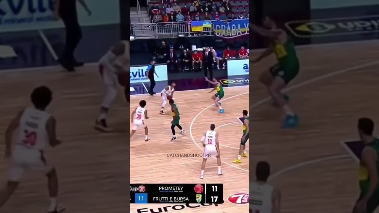 😳 GIAN CLAVELL ALLEY-OOP DJ STEPHENS 😳