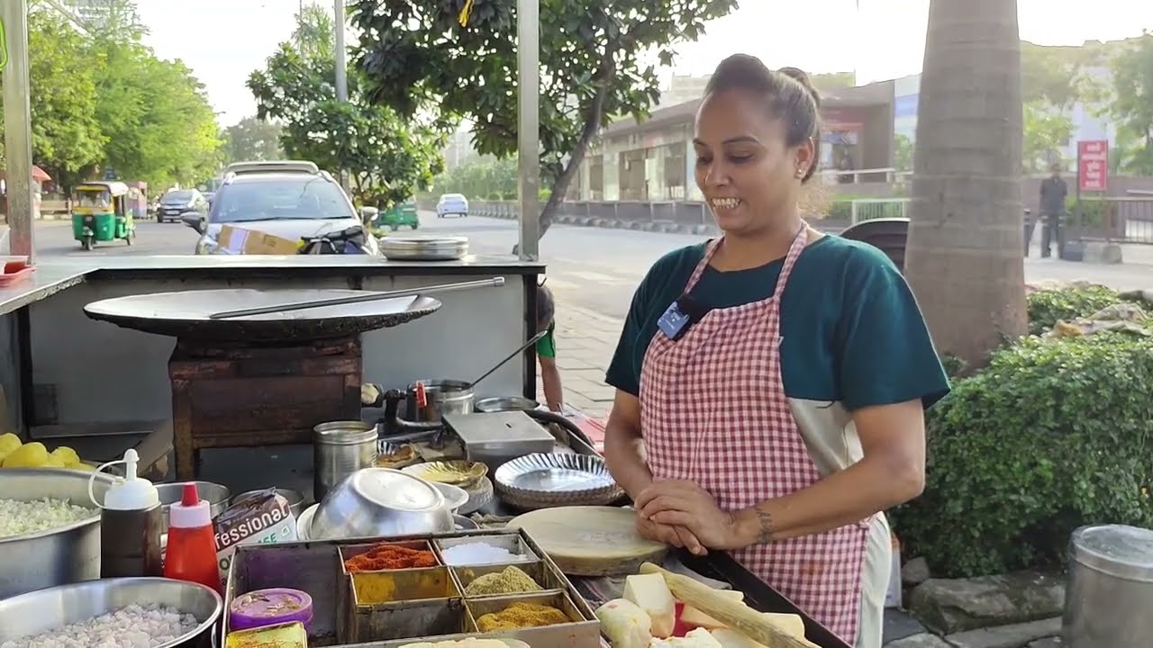 Surat Special Raja Rani Paratha | Surat Street Food