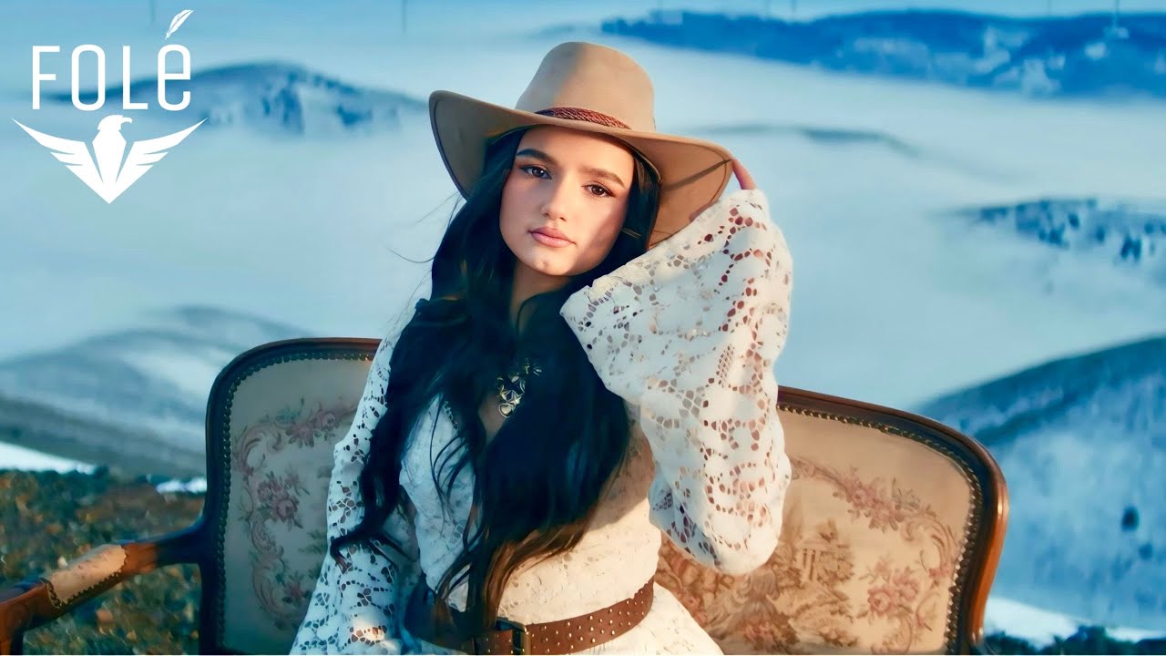 Aurela Makolli - P&euml;r Mua (Official Video)