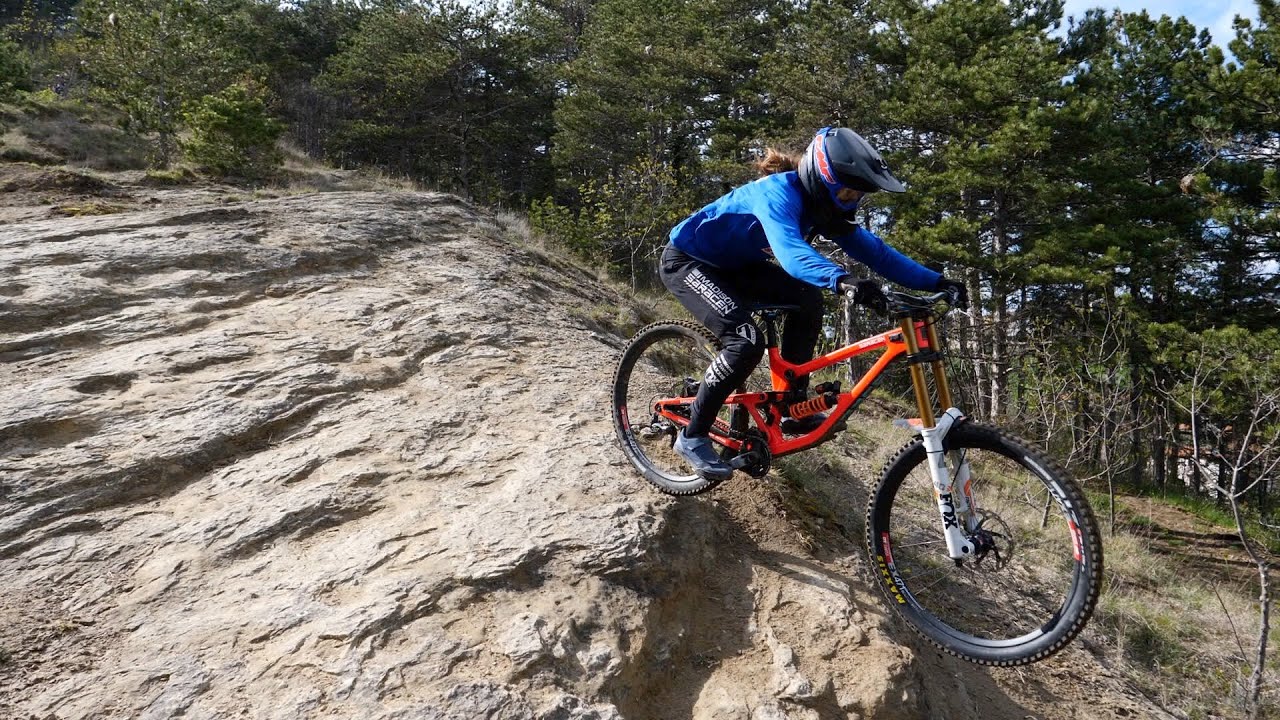 UNA GIORNATA INSIEME ALLA NAZIONALE DOWNHILL A TALAMELLO. PAZZESCO!