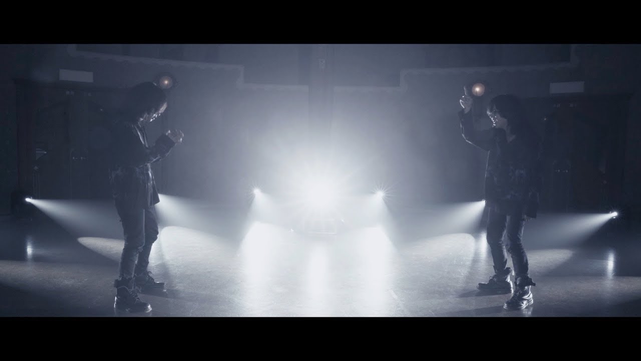 DEZERT -「バケモノ」 / Bakemono (Official Music Video)