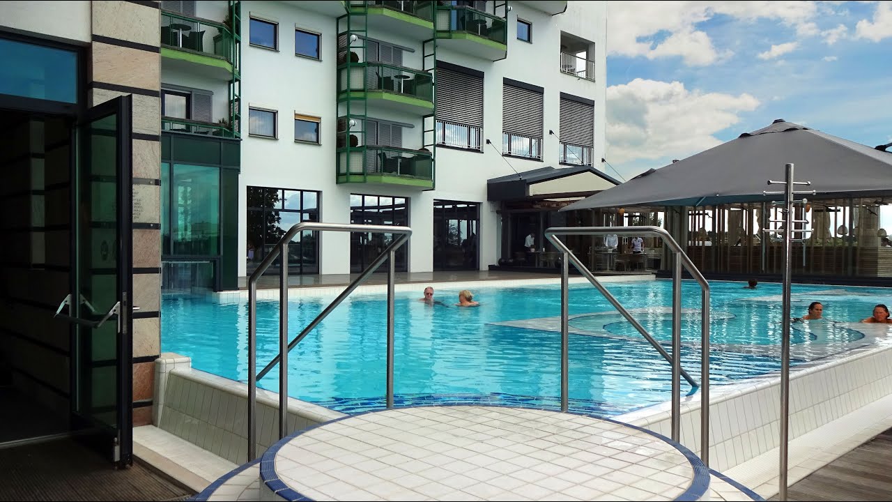 REITERS  SUPREME HOTEL   -   die POOL  LANDSCHAFT