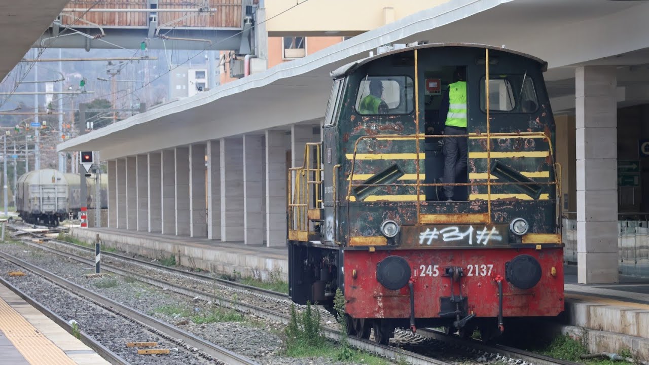 MANOVRE D'ALTRI TEMPI! D245.2137 IN AZIONE NELLO SCALO DI TERNI