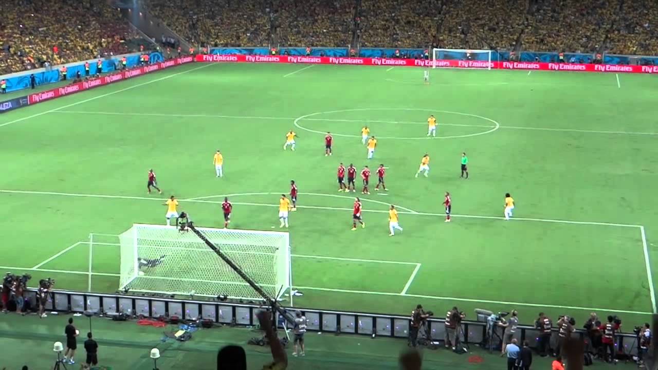 Gol do David Luiz direto da Arena Castel&atilde;o. Pura emo&ccedil;&atilde;o!