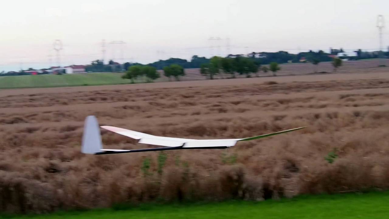 F5J Element RC model airplane