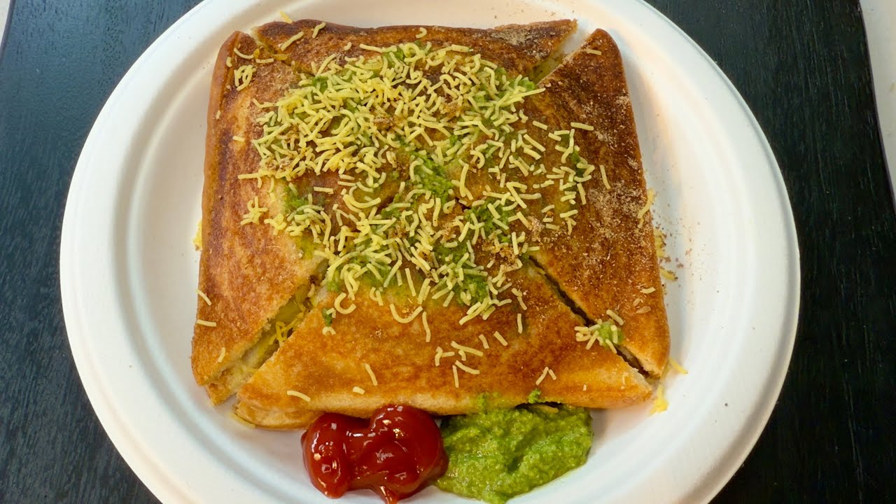 असल मुंबई मसाला टोस्ट सैंडविच रेसिपी | Mumbai Masala Toast Sandwich Ki Recipe |  Mumbai Street 