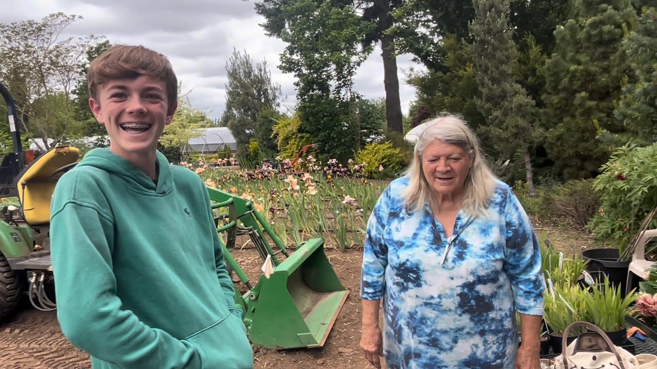 Just Irises Episode 46: “A Day with Legendary Hybridizer Lynda Miller”