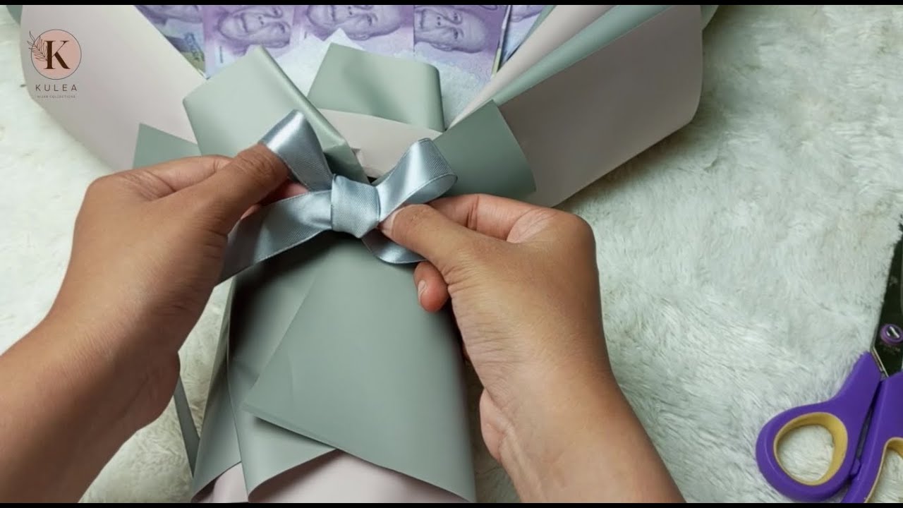 Cara Mudah Mengikat Pita Untuk Buket / Hampers