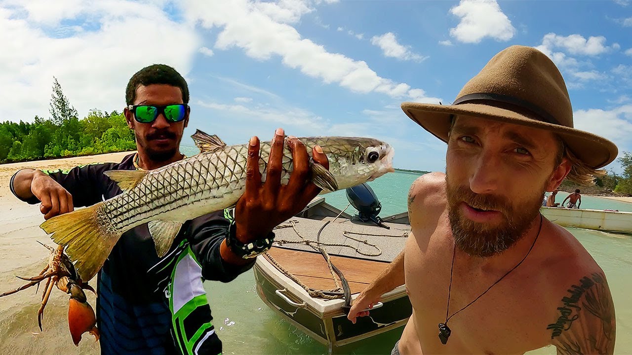 Catching TRADITIONAL FOOD for Local Elders at the TOP of CAPE YORK | Australia