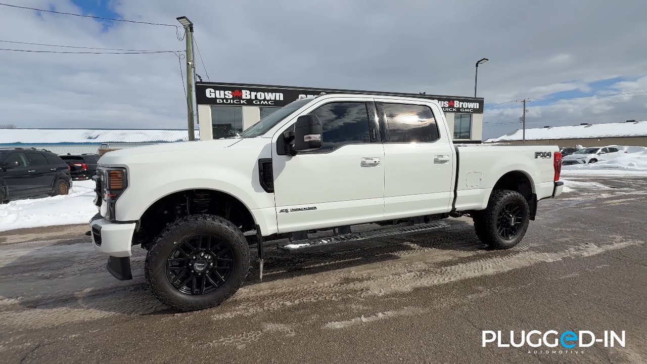 2022 Ford F-250 Super Duty Lariat FX4 6.7L Power Stroke V8 Diesel