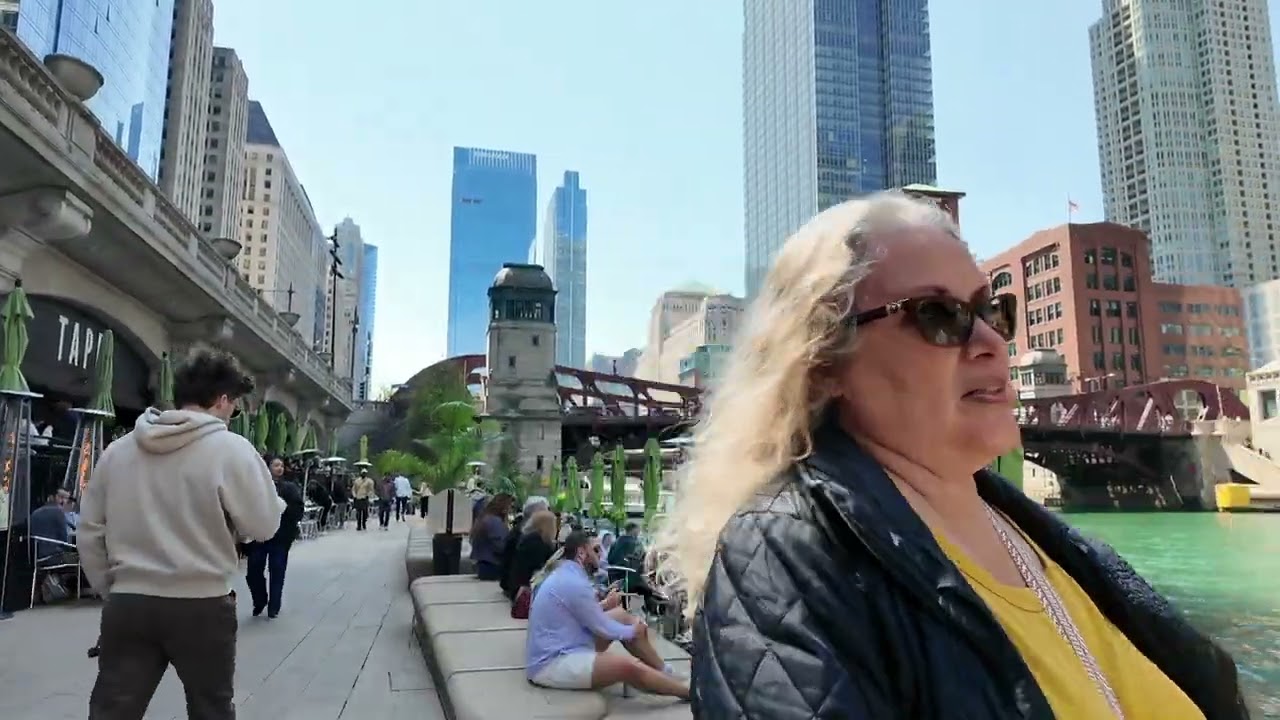 chicago river walk