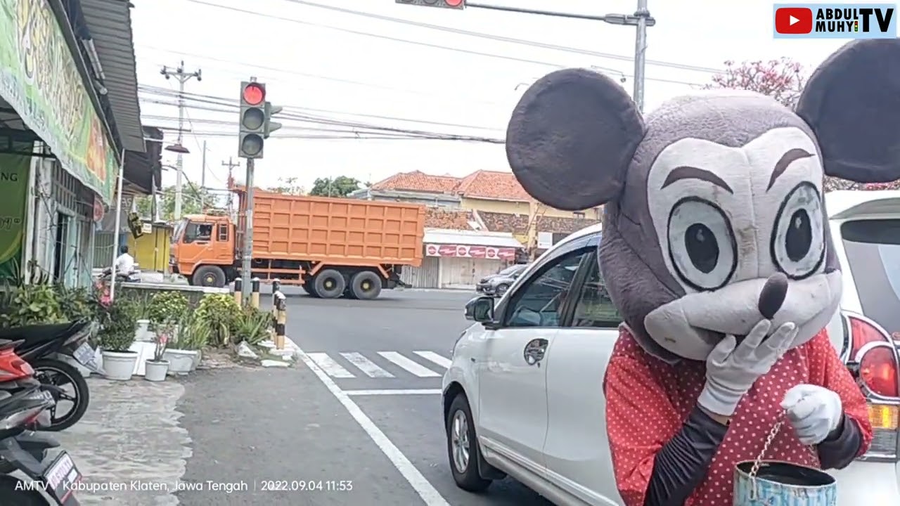 LAGI-LAGI TRAFFIC LIGHT TERSENGGOL KENDARAAN? || SIMPANG KANTOR POS PRAMBANAN, DESA TLOGO KAB.KLATEN