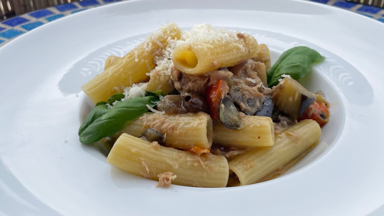 Pasta al Tonno e Melanzane