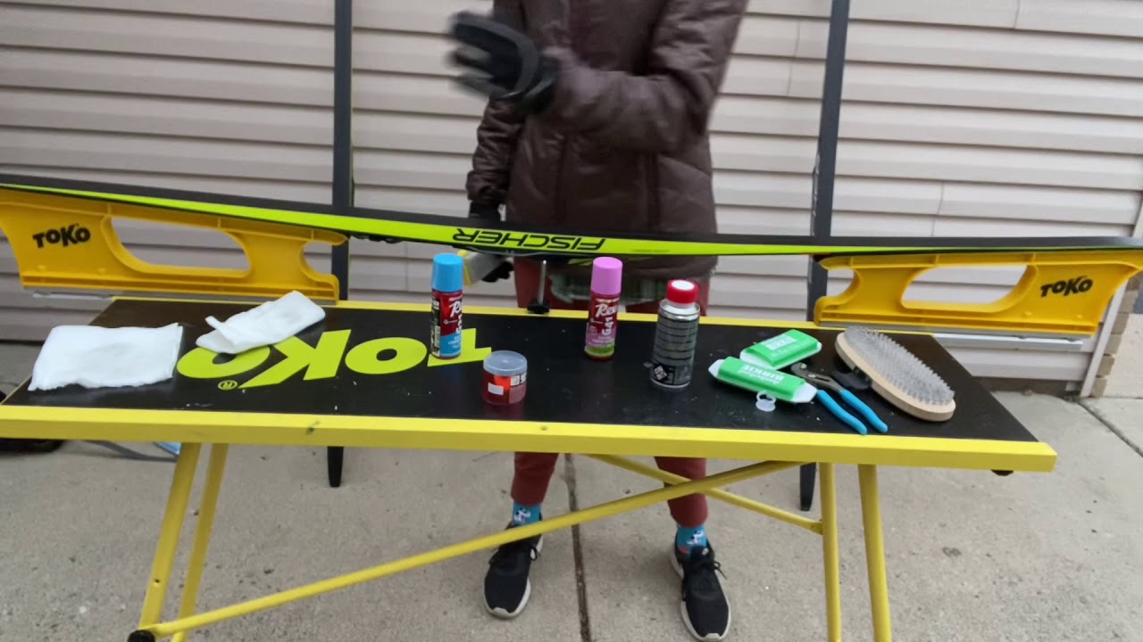 CPHS Nordic Waxing skis with liquid wax