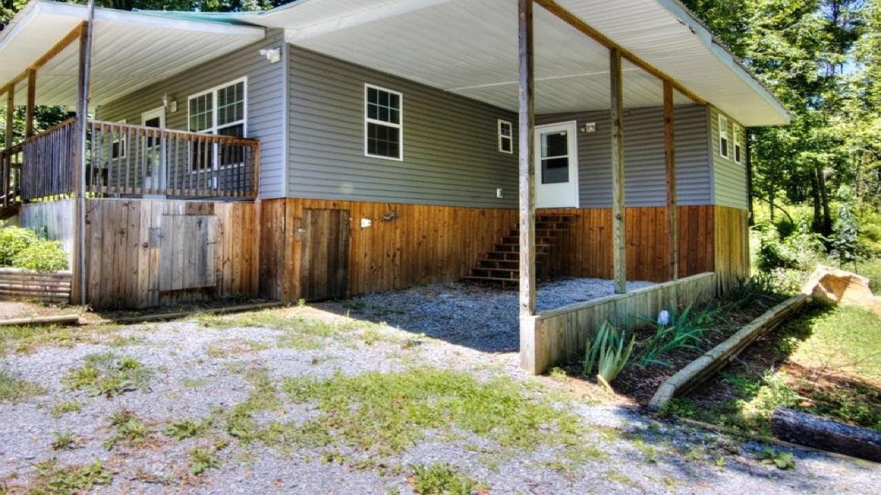 673 Reagan Valley Rd, Tellico Plains, TN Presented by Rick Long.