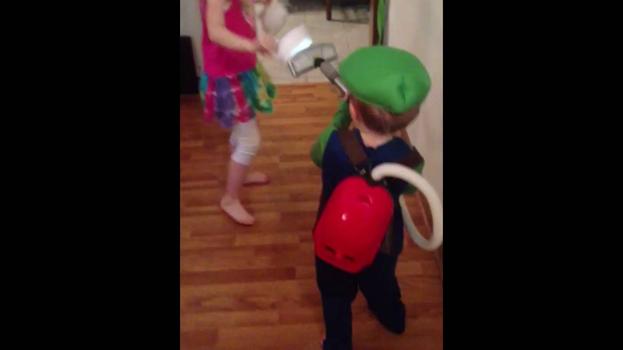 Luigi's Mansion Poltergust 3000 homemade toy