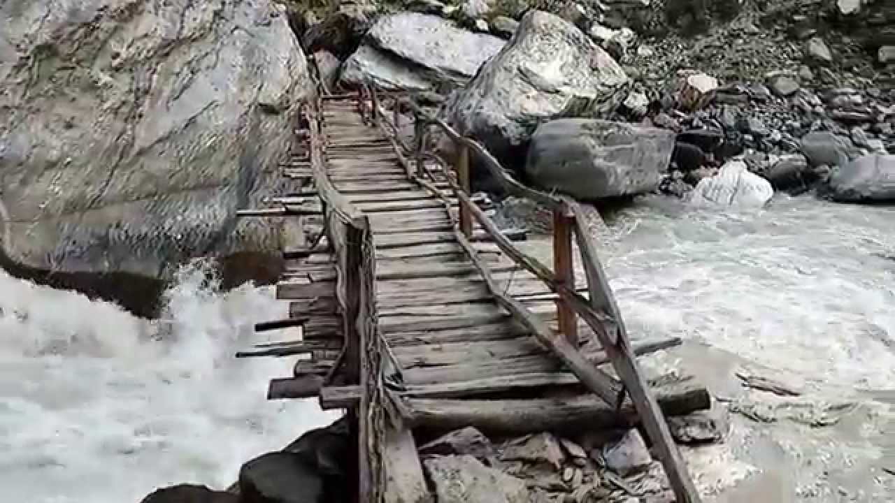 Crossing the River Supin at Dhawla