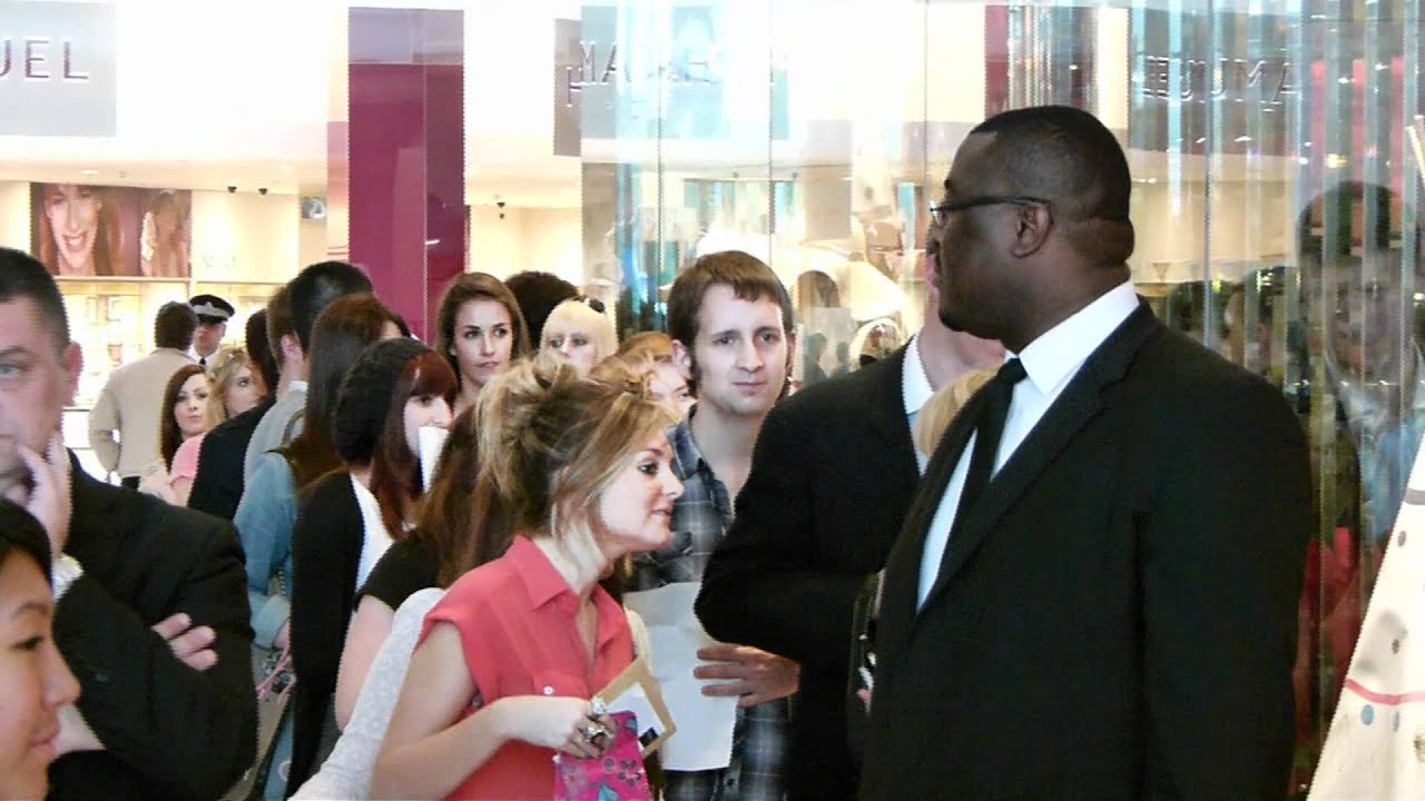Pixie Lott at Lipsy Launch at Westfield London 24th May 2011 Part 2 of 2