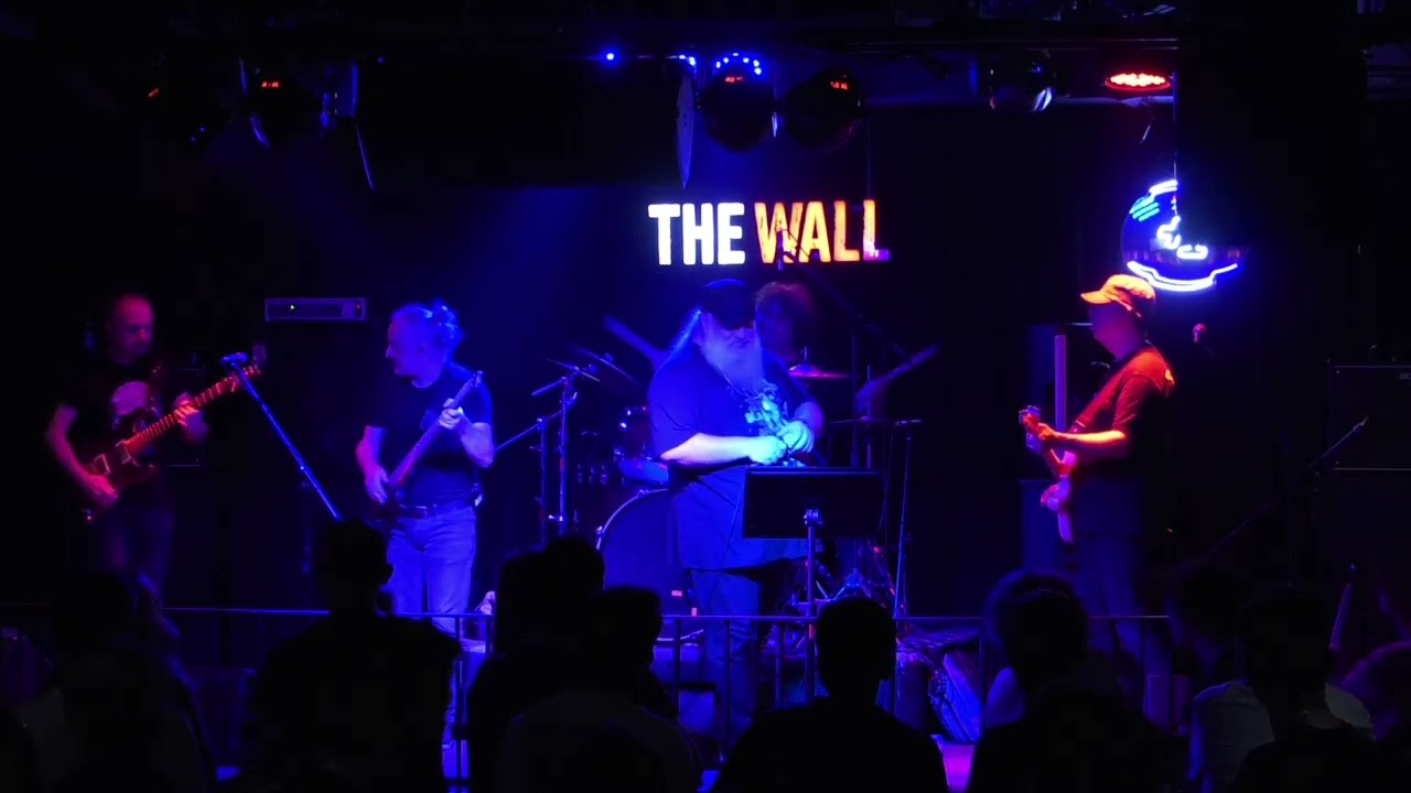 Acil Servis  - Yusuf  (Canlı performans @ Thewallsaloon-28.07.2023)