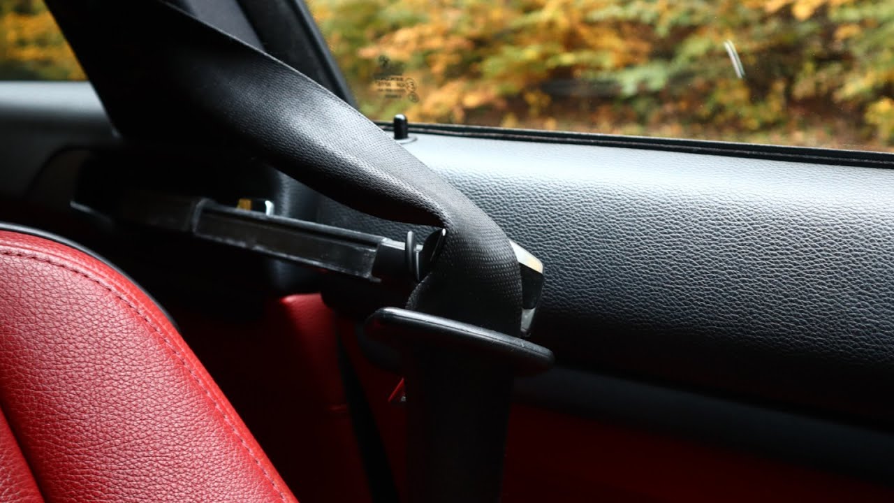Dieses Problem hat jeder BMW E92! (Gurtbringer)
