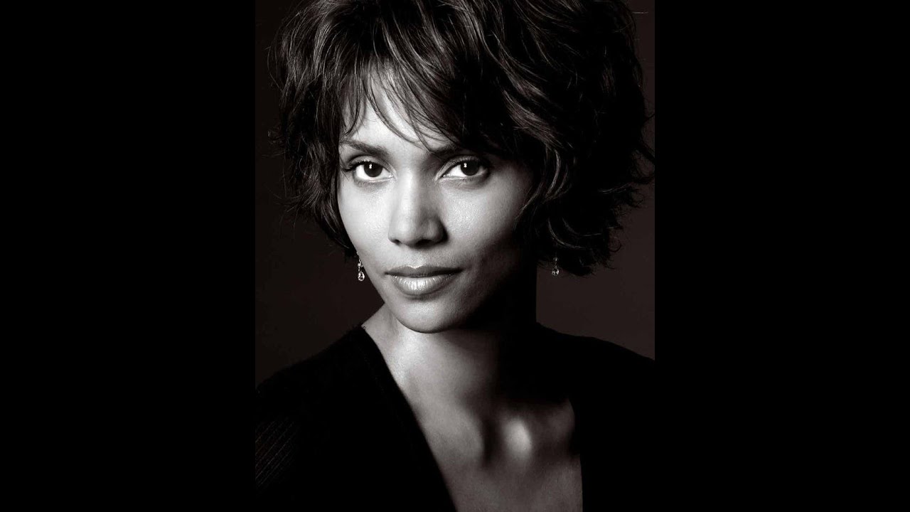 Halle Berry's Sci-Fi Beauty Evolution 🌟