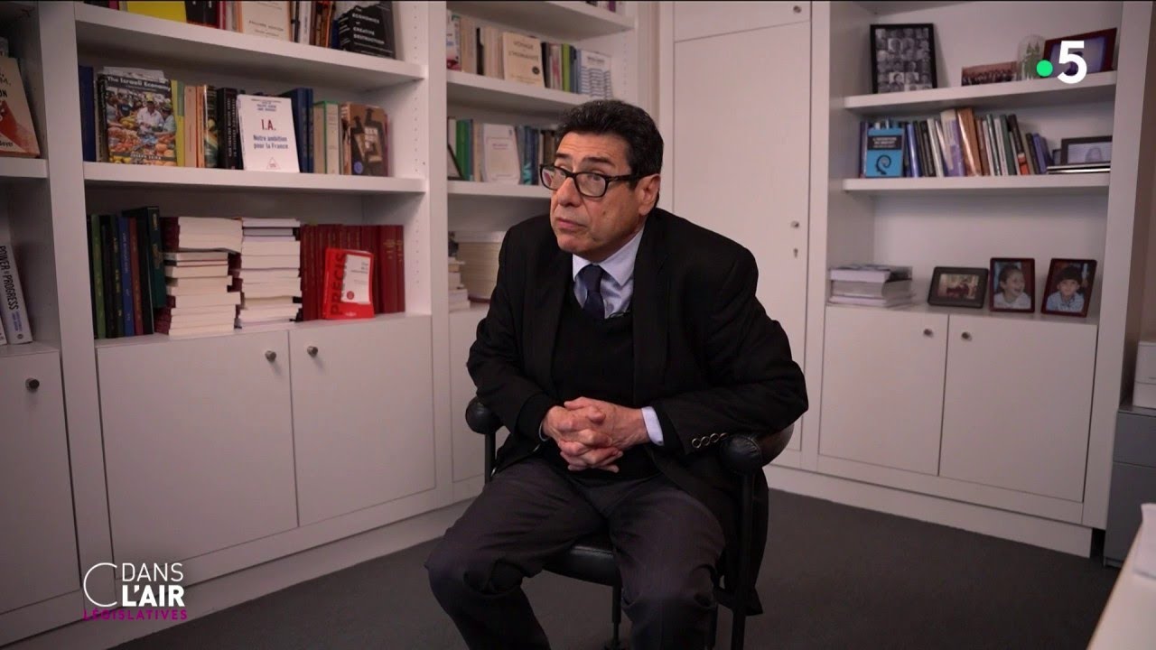 Philippe Aghion, économiste, parle du programme RN - reportage #cdanslair 04.07.2024