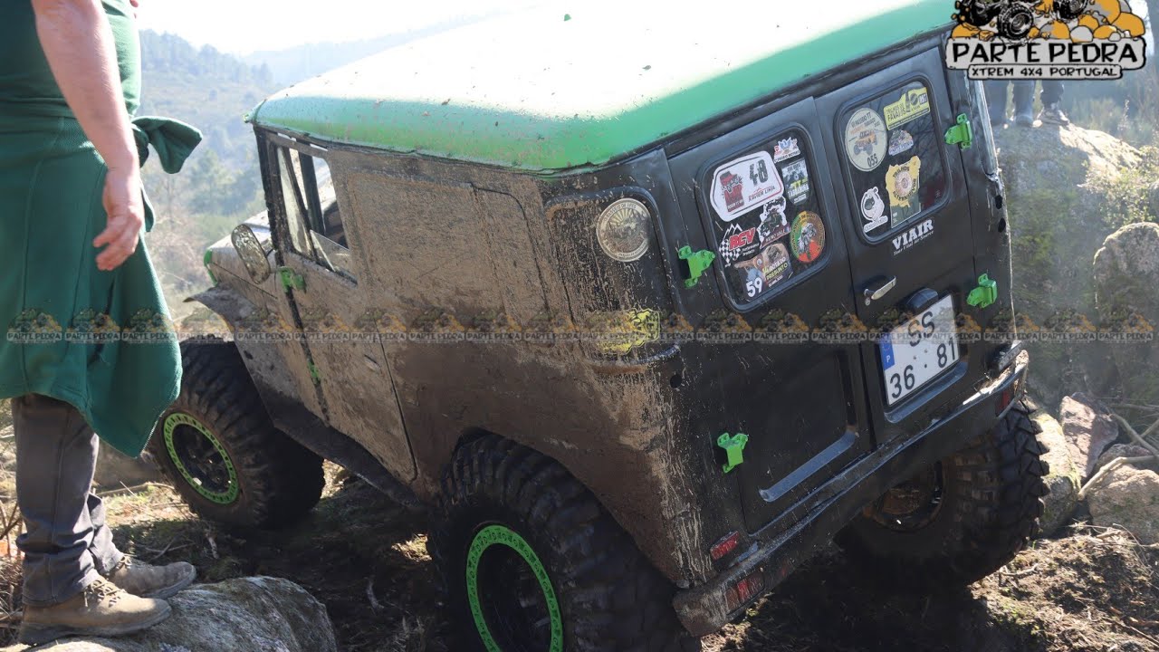 Parte Pedra 4x4 em trilhos de favaios 2026 do aço 1 de 3