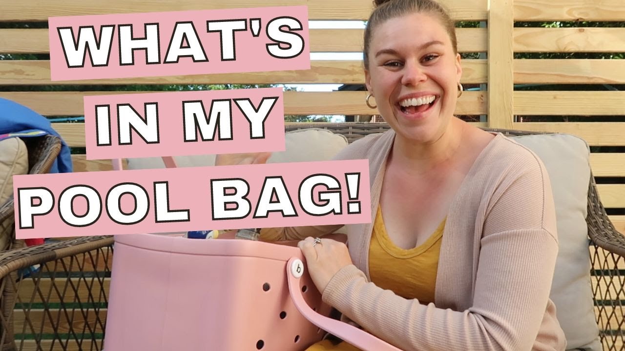 WHAT'S IN MY POOL BAG MOM OF 3 // WHAT'S IN MY BEACH BAG