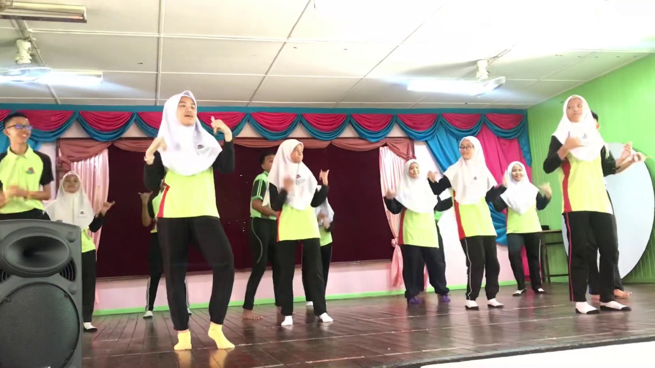 SMK Putatan Senamrobik- 3Farabi 2018