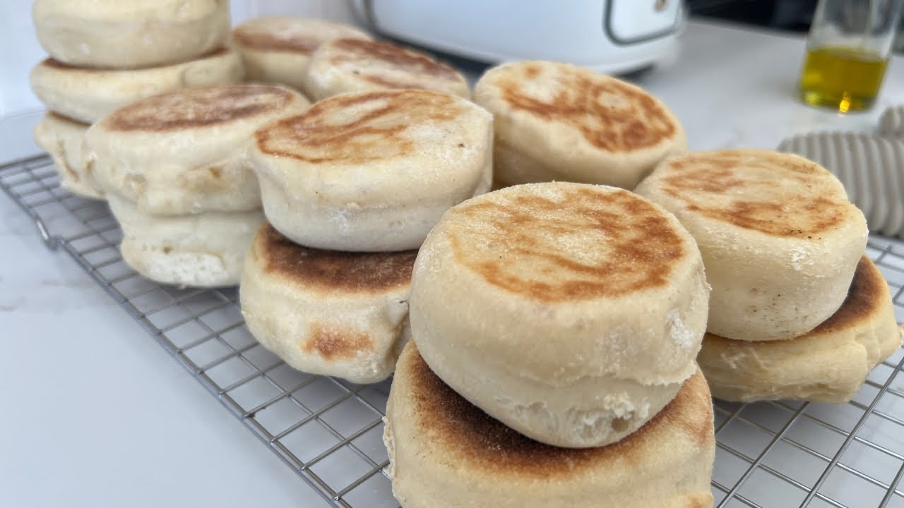 DELICIOUS Sourdough Discard English Muffins