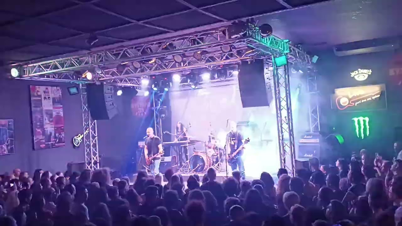ΓΥΜΝΑ ΚΑΛΩΔΙΑ - Βρέχει κάλυκες (live) 16.5.2025 Κύτταρο