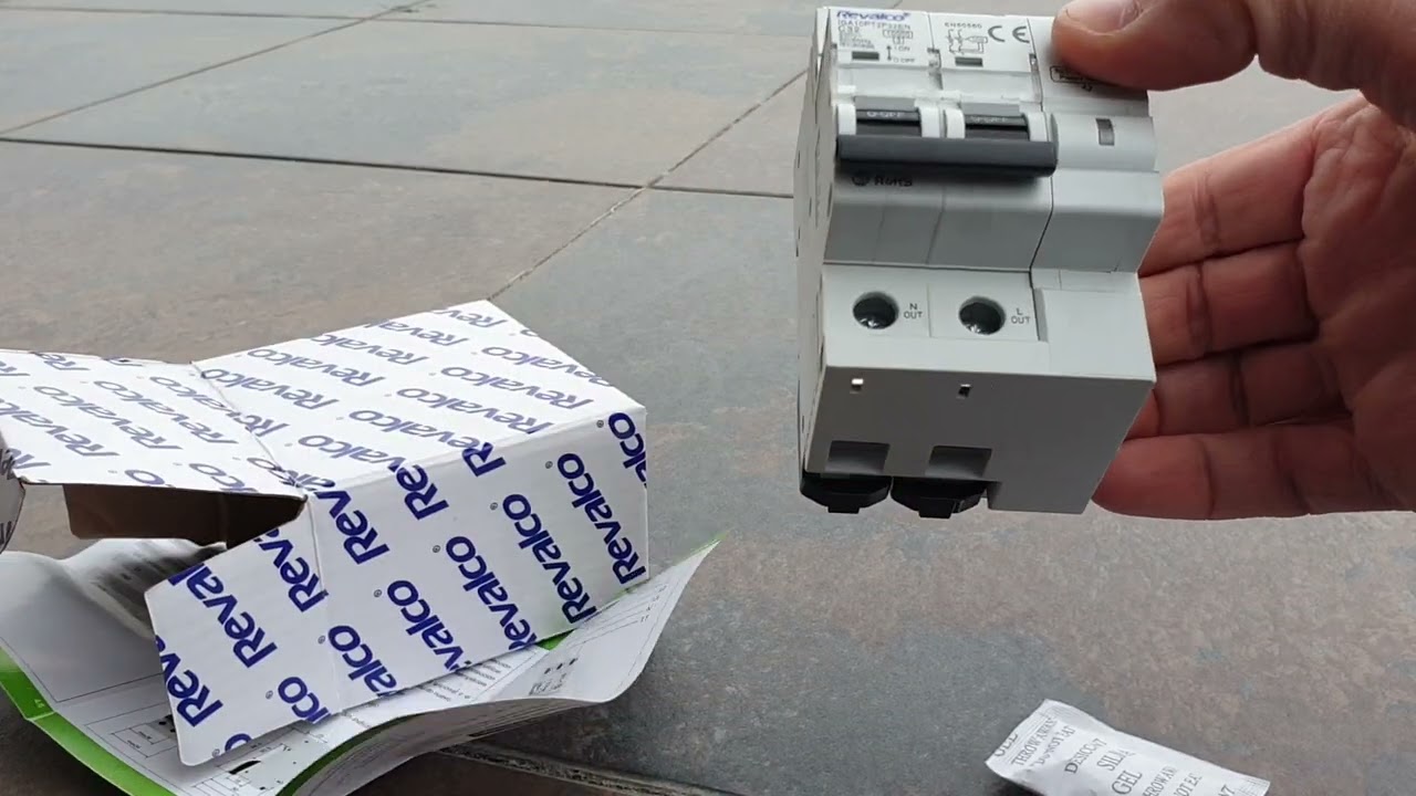 Unboxing IGA 32A REVALCO con Protección de sobretensiones Permanente 10KA  y Transitorio 5-15K