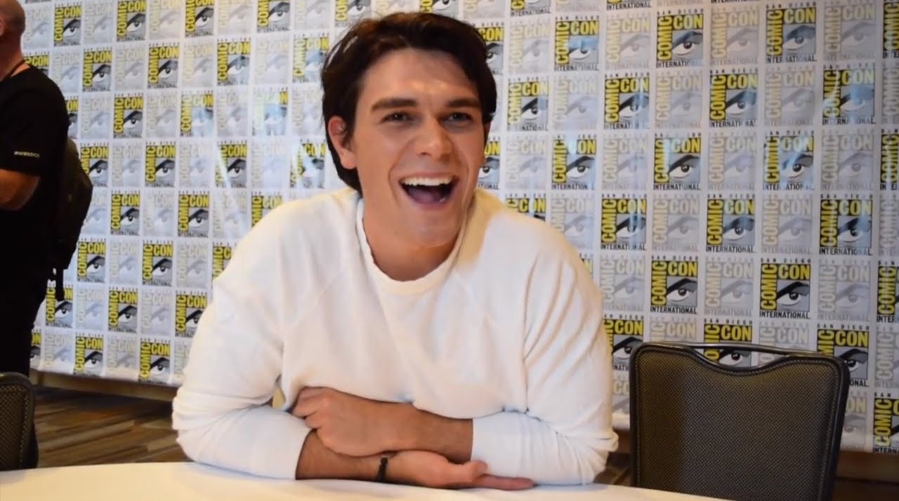 SDCC 2016 | KJ Apa talks playing Archie Andrews in The CW's Riverdale